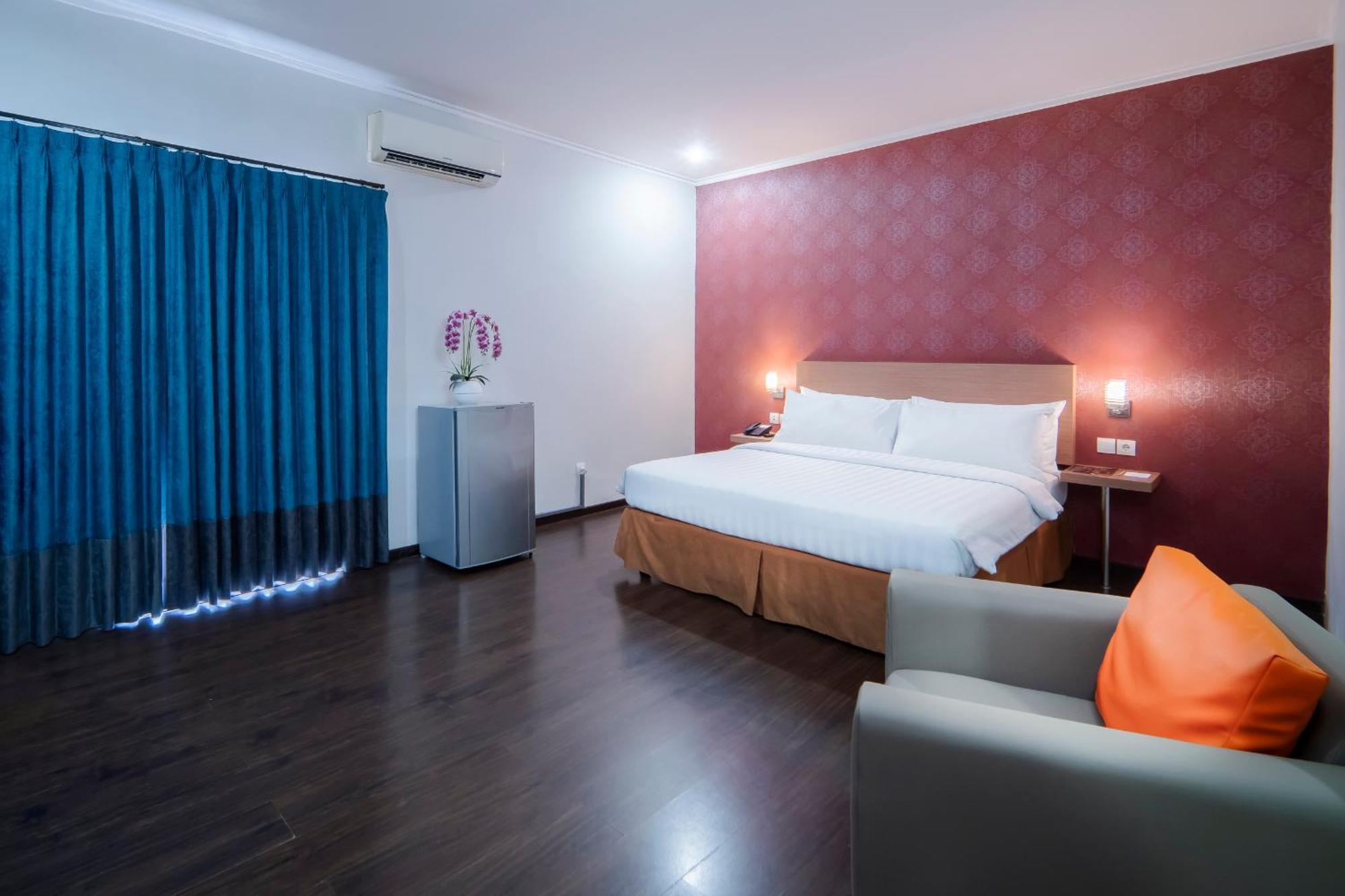 Noola Hotel Cilacap Eksteriør bilde